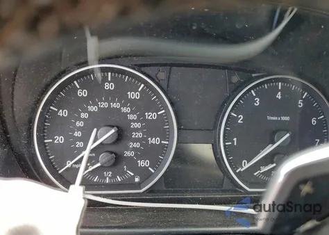 2011 BMW 135 I z USA, uszkodzony, nr VIN WBAUN7C51BVM24423